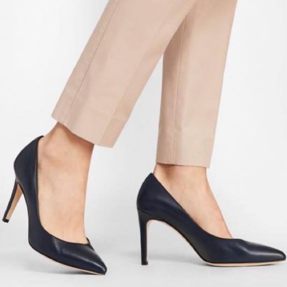 Brooks Brothers navy blue leather heels - Picture 1 of 14